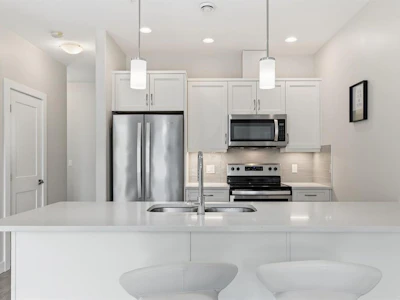 110-1800 Summerhill Place - 5