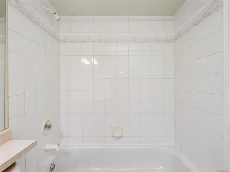 210-494 Marsett Place, Saanich, BC, V8Z 7J1 - 16