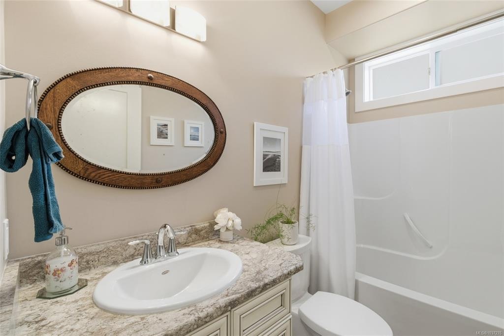 3831 Creekside Drive, Bowser/Deep Bay, BC, V0R 1G0 - 33