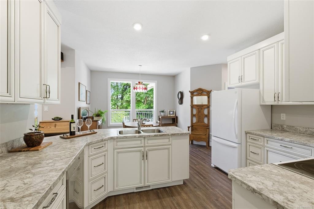 3831 Creekside Drive, Bowser/Deep Bay, BC, V0R 1G0 - 24
