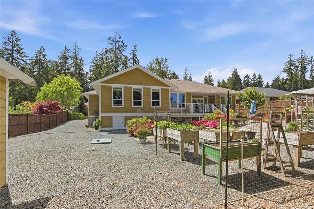 3831 Creekside Drive, Bowser/Deep Bay, BC, V0R 1G0 - 43
