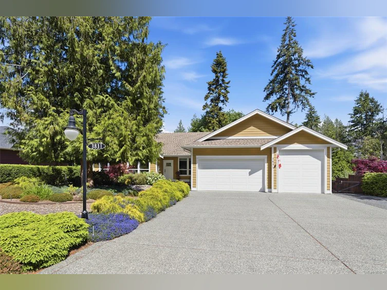 3831 Creekside Drive, Bowser/Deep Bay, BC, V0R 1G0