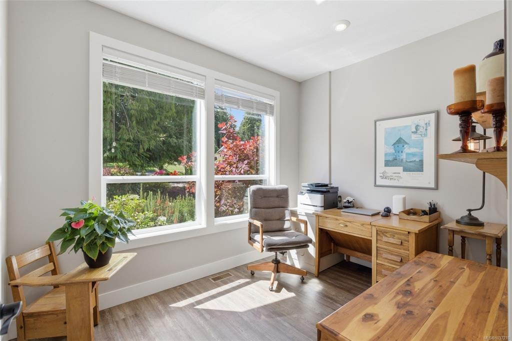 3831 Creekside Drive, Bowser/Deep Bay, BC, V0R 1G0 - 6