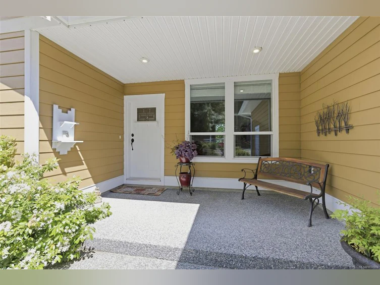3831 Creekside Drive, Bowser/Deep Bay, BC, V0R 1G0 - 13