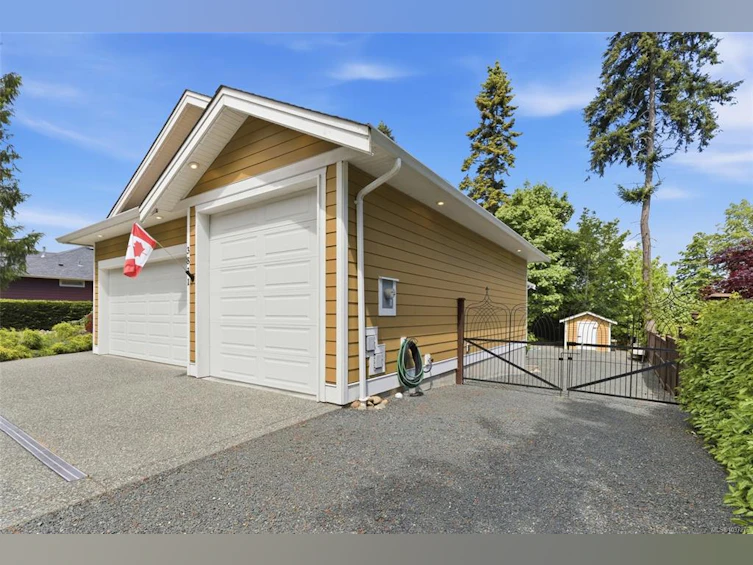 3831 Creekside Drive, Bowser/Deep Bay, BC, V0R 1G0 - 40