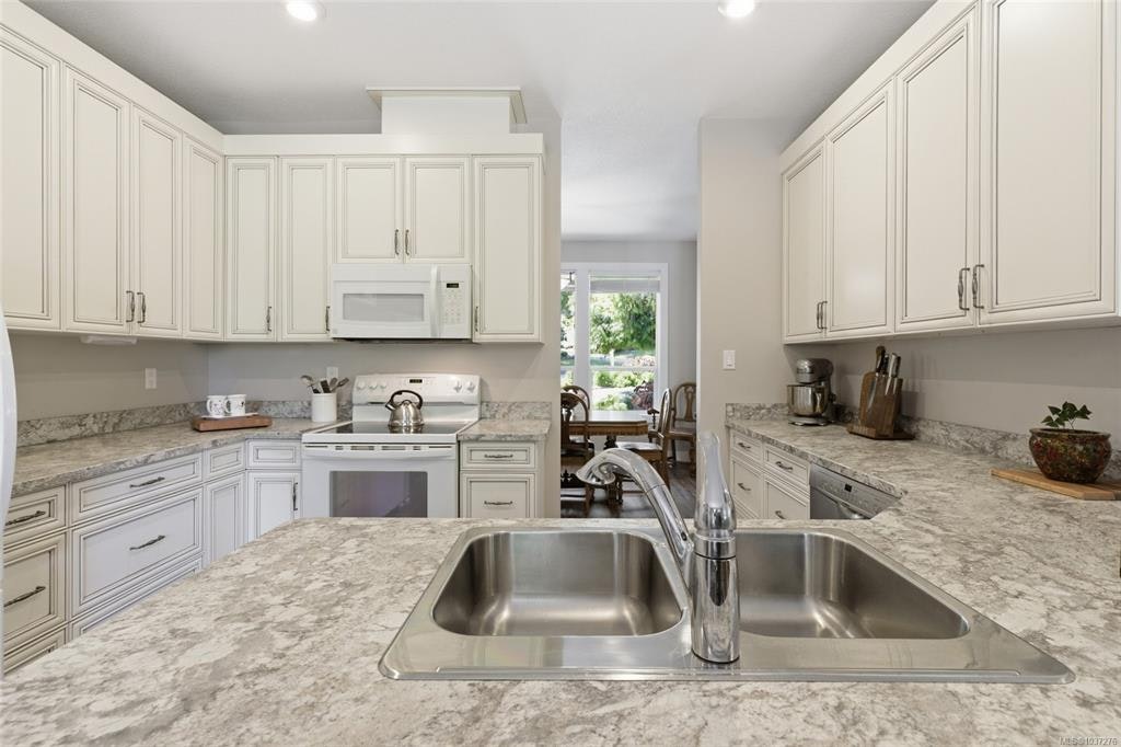 3831 Creekside Drive, Bowser/Deep Bay, BC, V0R 1G0 - 25