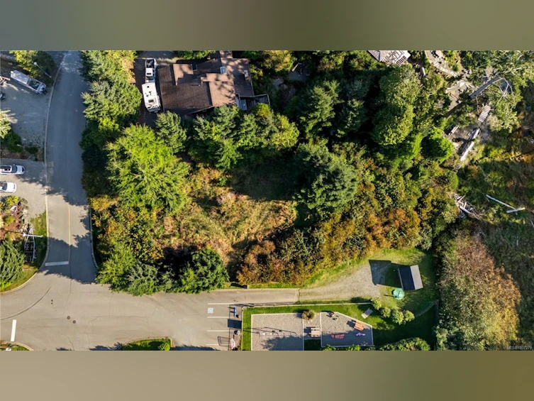 912 Barkley Place, Ucluelet, BC, V0R 3A0 - 4