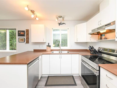 2238 Tamarack Drive - 5