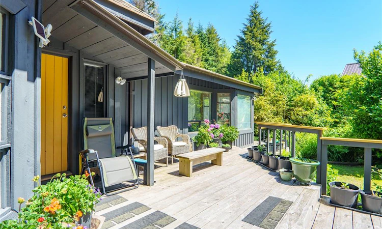 1334 Chesterman Beach Road