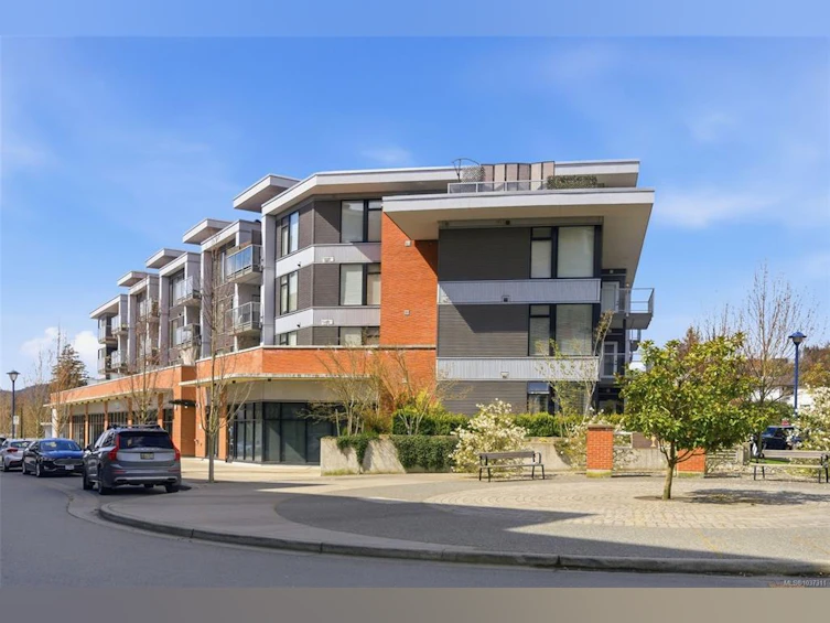 206-950 Whirlaway Crescent, Langford, BC, V9B 6W6