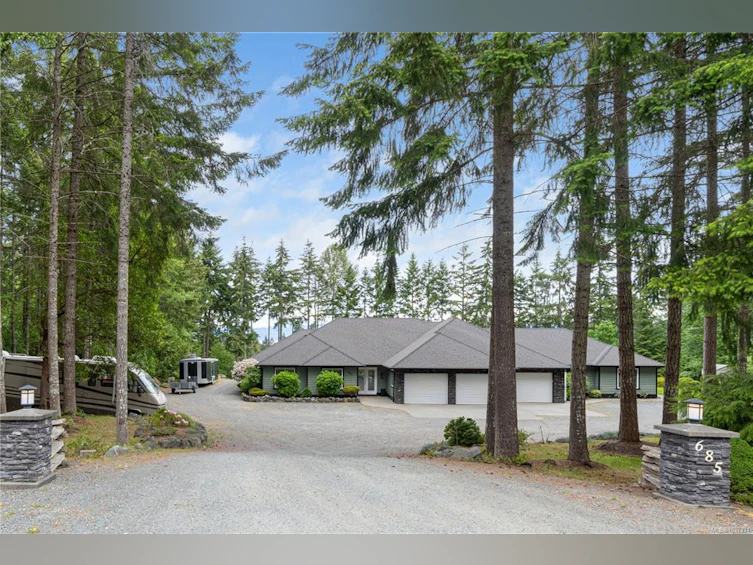 685 Wildgreen Way, Parksville, BC, V9P 0A5
