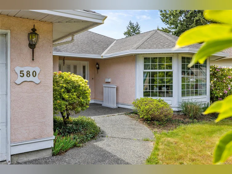 580 Dogwood Road, Qualicum Beach, BC, V9K 1B1 - 46