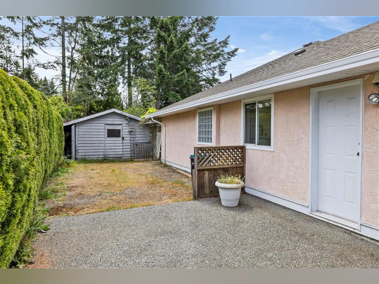 580 Dogwood Road, Qualicum Beach, BC, V9K 1B1 - 43