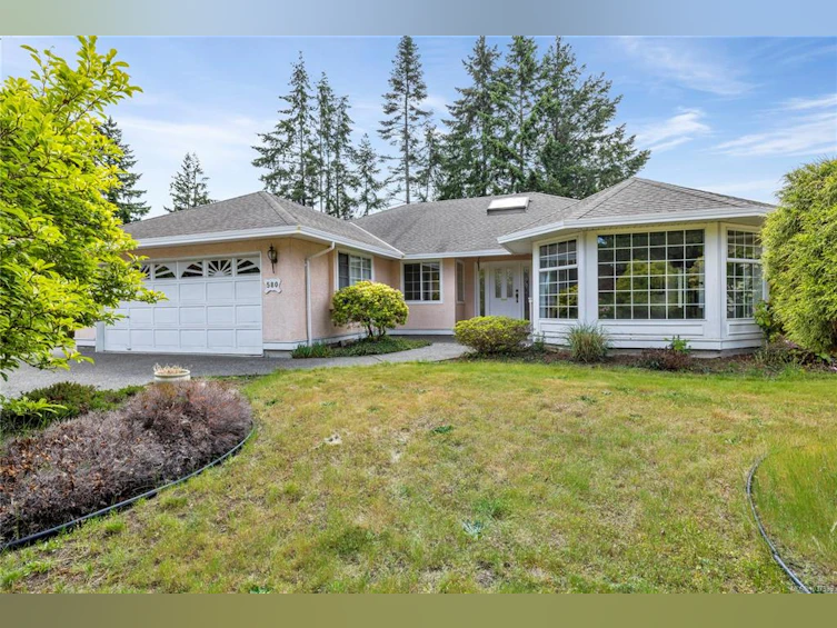 580 Dogwood Road, Qualicum Beach, BC, V9K 1B1