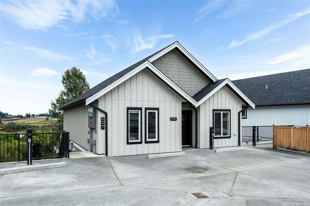 101-7057 Central Saanich Road, Central Saanich, BC, V8M 1Y3