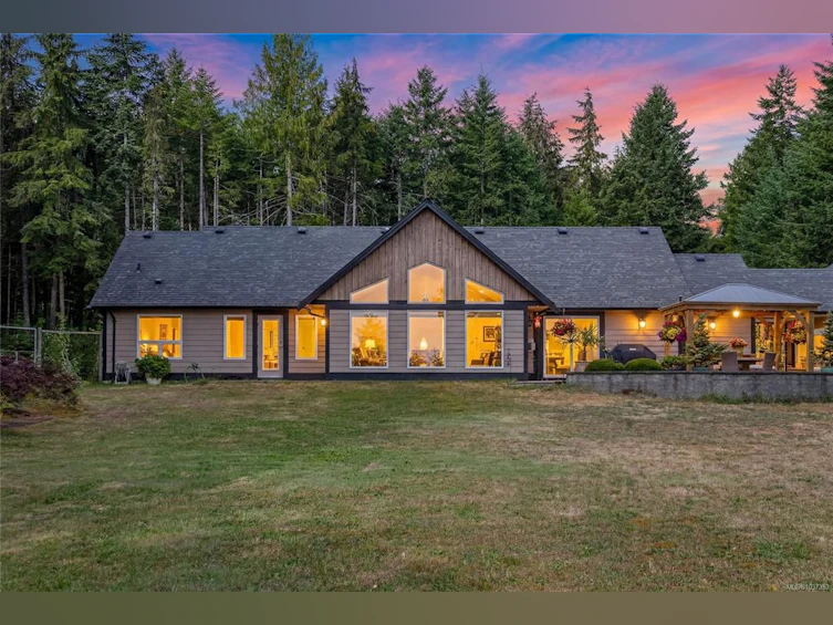 1737 Galvin Place, Qualicum Beach, BC, V9K 2V3