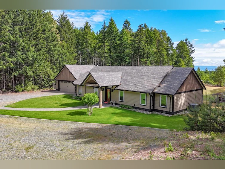 1737 Galvin Place, Qualicum Beach, BC, V9K 2V3 - 11