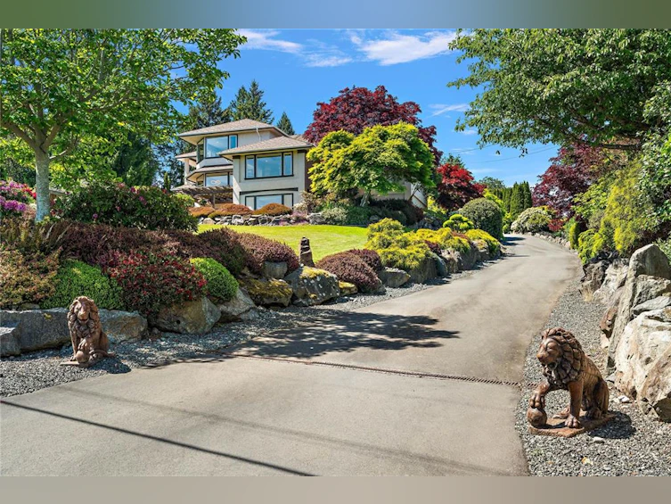 11096 Greenpark Drive, North Saanich, BC, V8L 5N5
