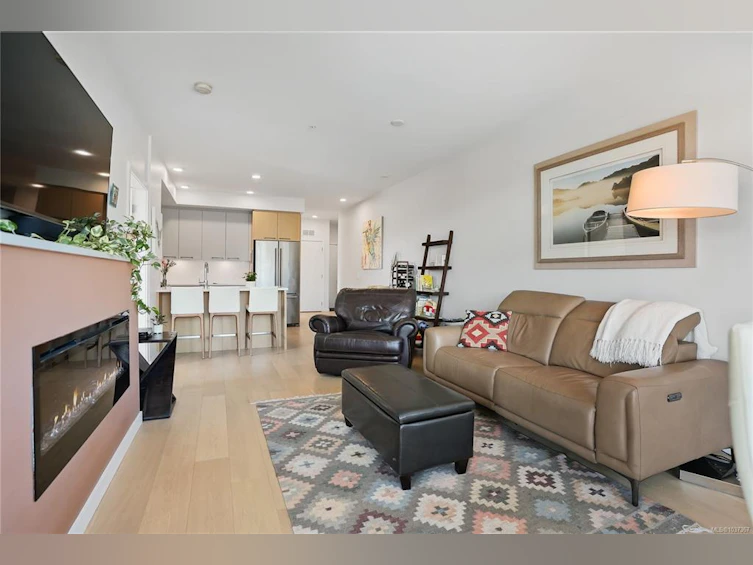 401-7162 West Saanich Road, Central Saanich, BC, V8M 1P6 - 5