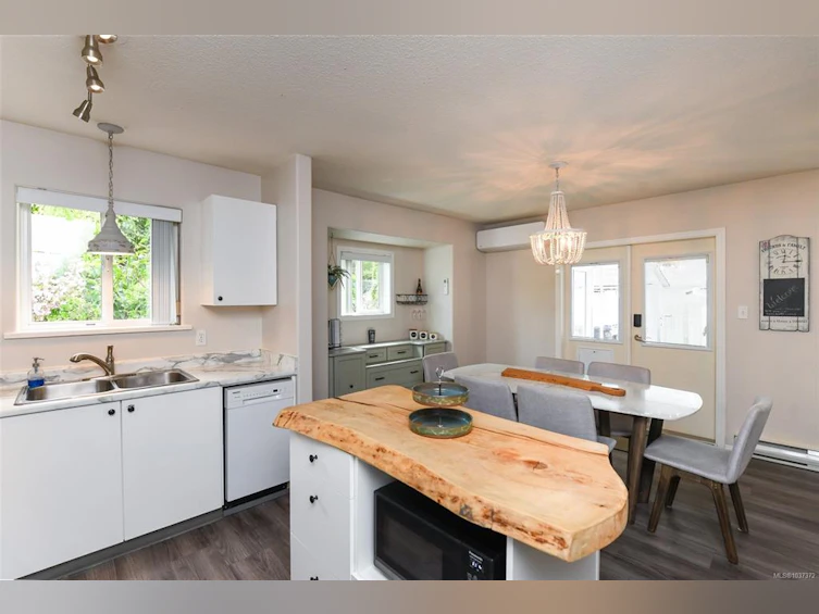B-781 Stewart Avenue, Courtenay, BC, V9N 3H3 - 8