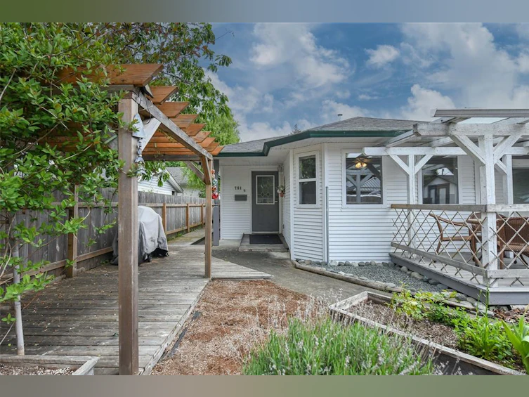 B-781 Stewart Avenue, Courtenay, BC, V9N 3H3 - 22