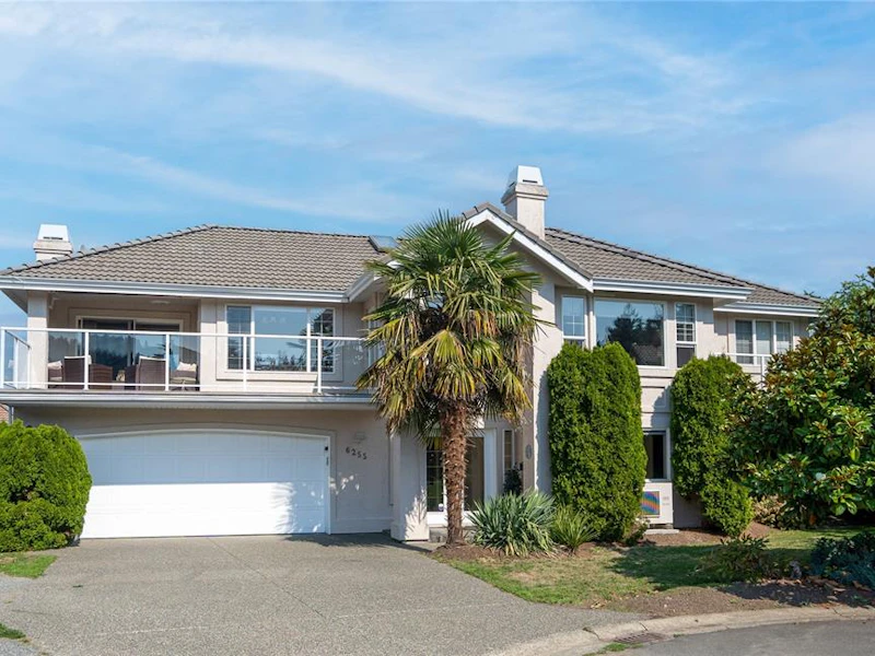 6255 Karen Court, Central Saanich BC V8Z 7K7