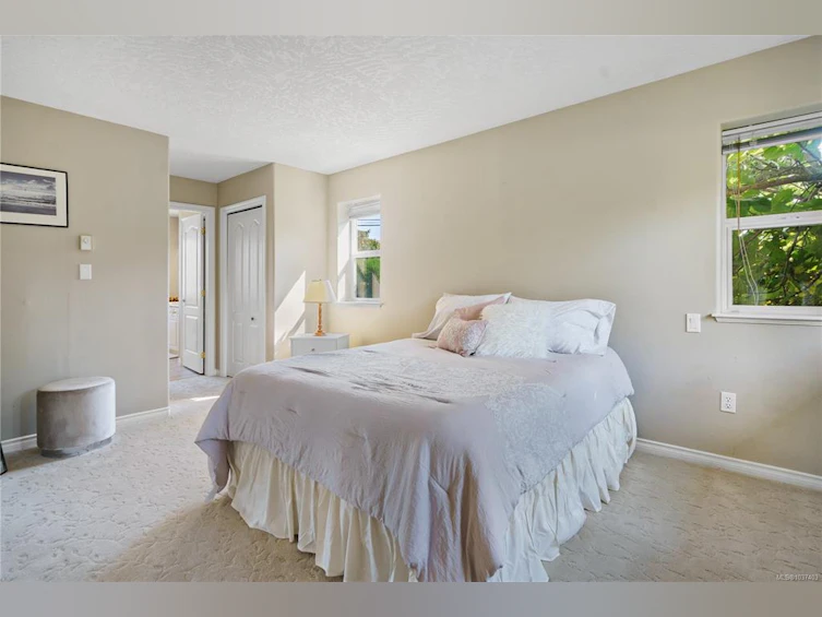 6255 Karen Court, Central Saanich, BC, V8Z 7K7 - 29