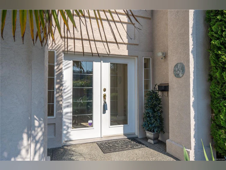6255 Karen Court, Central Saanich, BC, V8Z 7K7 - 38