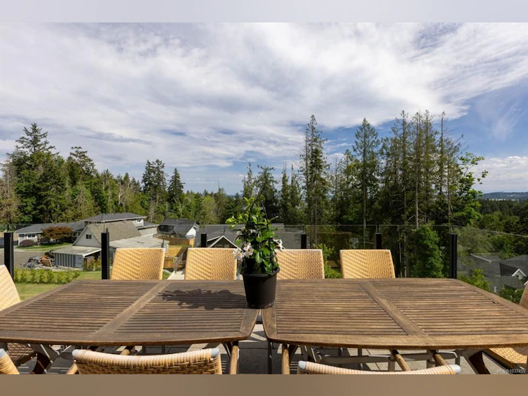 10900 Greenpark Drive, North Saanich, BC, V8L 0C8 - 36