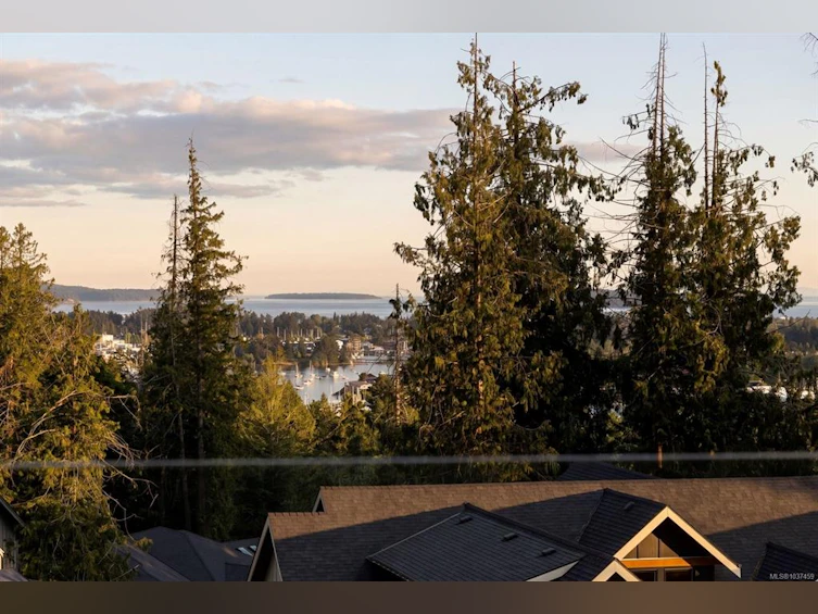 10900 Greenpark Drive, North Saanich, BC, V8L 0C8 - 49