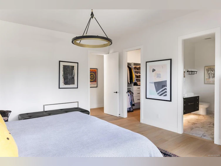 10900 Greenpark Drive, North Saanich, BC, V8L 0C8 - 30