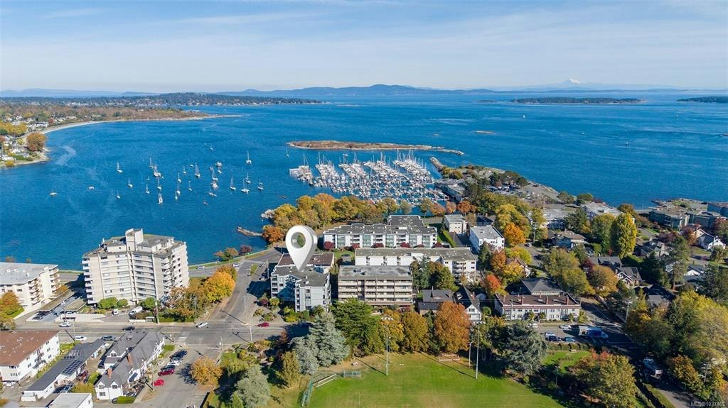 402-2605 Windsor Road, Oak Bay, BC, V8S 5H9
