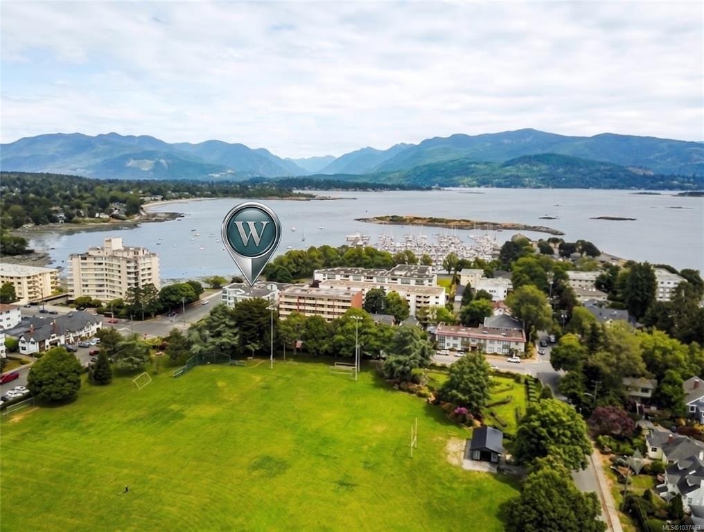 402-2605 Windsor Road, Oak Bay, BC, V8S 5H9