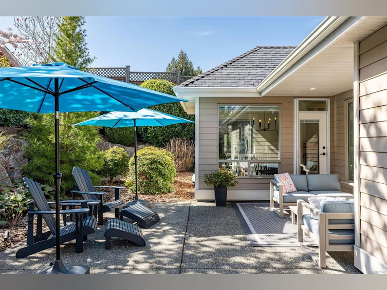 174 E Sunningdale Road, Qualicum Beach, BC, V9K 1L1 - 22
