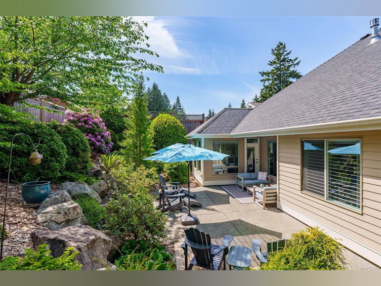 174 E Sunningdale Road, Qualicum Beach, BC, V9K 1L1 - 25