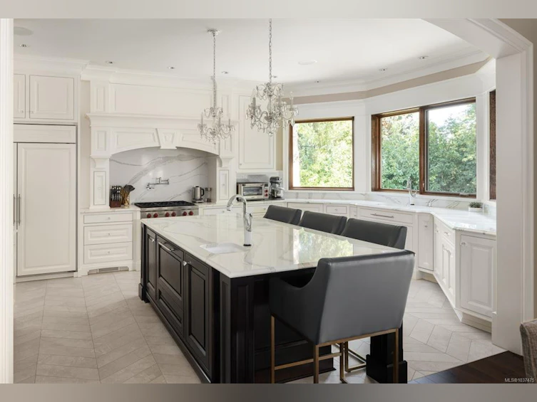 3375 Ripon Road, Oak Bay, BC, V8R 6G8 - 10