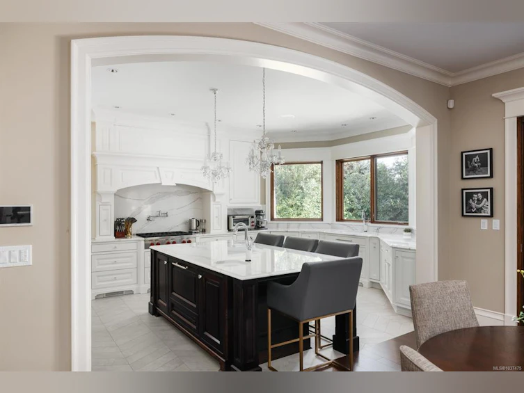 3375 Ripon Road, Oak Bay, BC, V8R 6G8 - 16