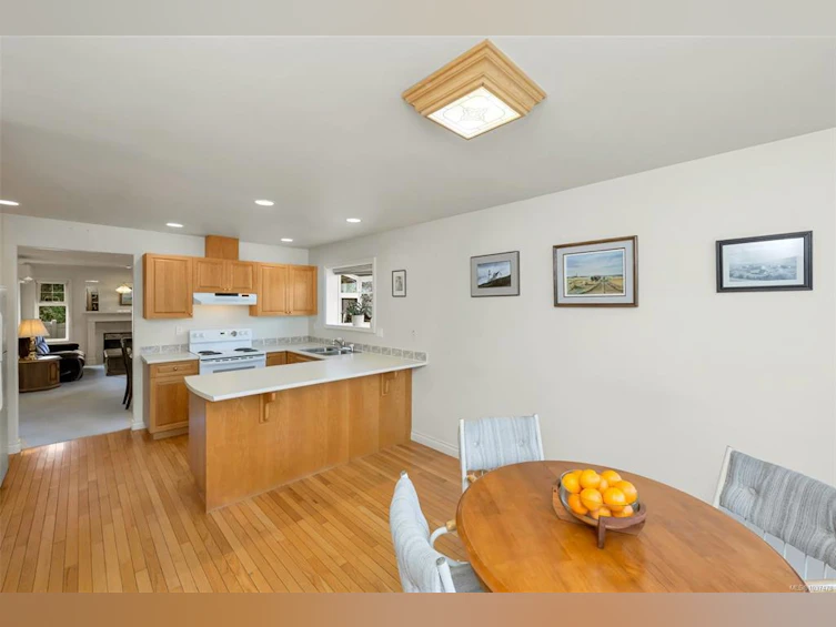 16-4383 Torquay Drive, Saanich, BC, V8N 3L3 - 13