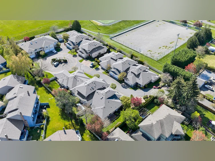 16-4383 Torquay Drive, Saanich, BC, V8N 3L3 - 8