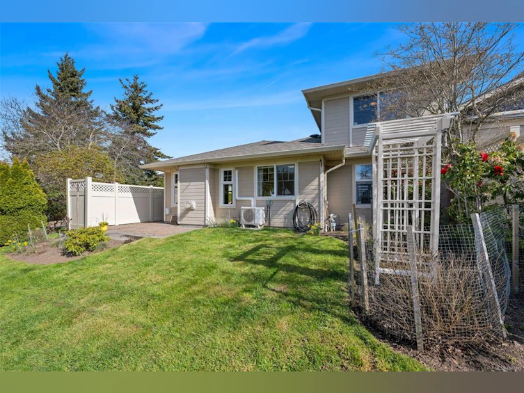 16-4383 Torquay Drive, Saanich, BC, V8N 3L3 - 6