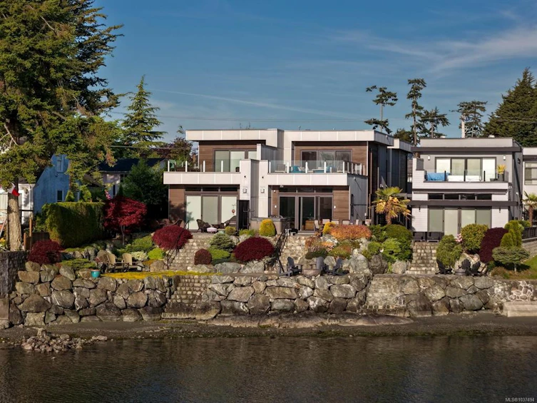 10303 Resthaven Drive, Sidney, BC, V8L 3H2