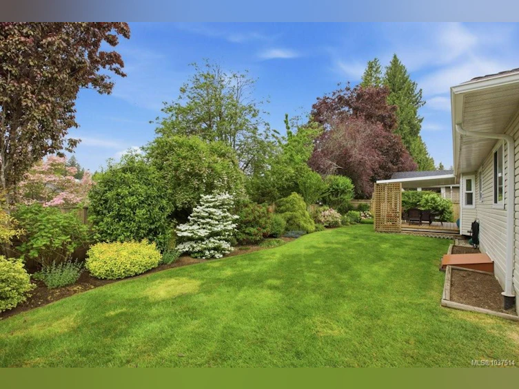 533 Aspen Avenue, Qualicum Beach, BC, V9K 1A6 - 28