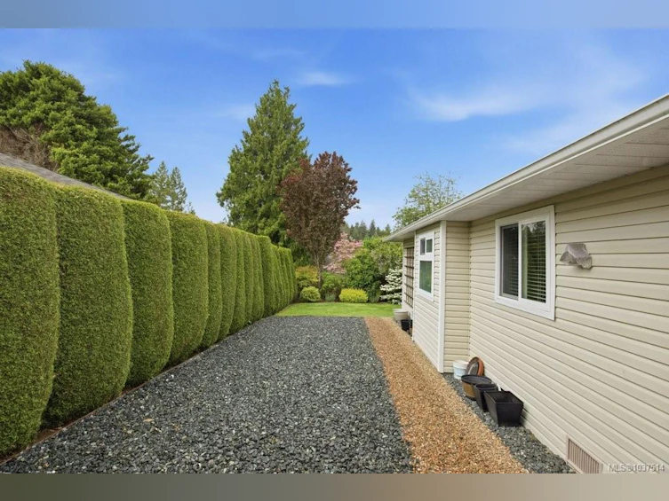 533 Aspen Avenue, Qualicum Beach, BC, V9K 1A6 - 26