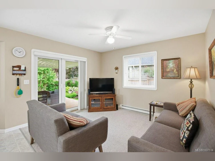533 Aspen Avenue, Qualicum Beach, BC, V9K 1A6 - 7