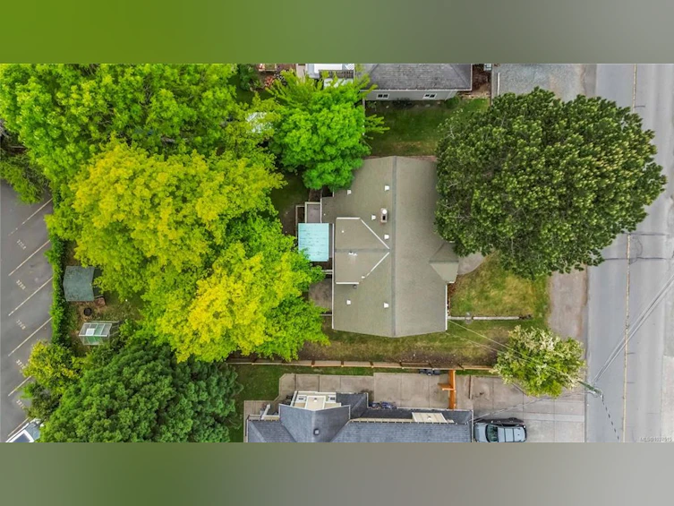 1541 Mcrae Avenue, Saanich, BC, V8P 1G4 - 38