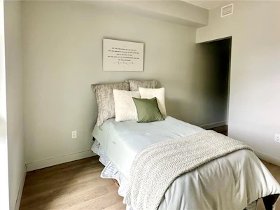 103E-120 W Jensen Avenue - 4