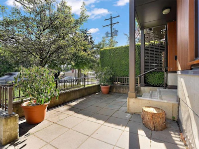 2-1696 Pear Street - 4