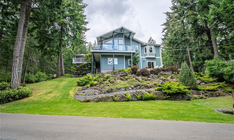 601 Highlands Park Terrace