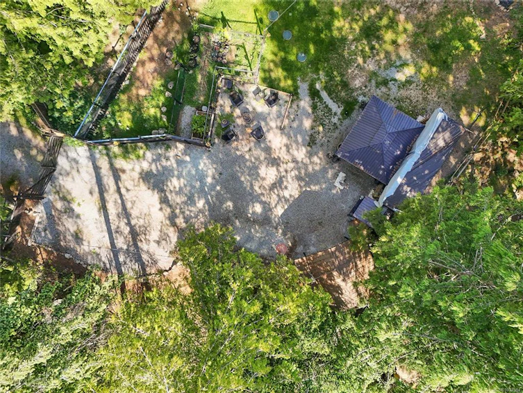 506 Bluff Way, Mayne Island, BC, V0N 2J2 - 38
