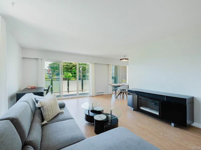 306-1545 Pandora Avenue - 3